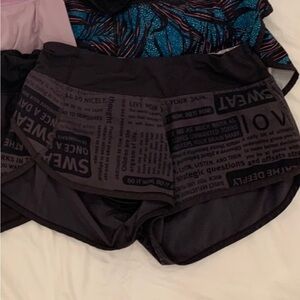 Lululemon speed shorts size 4. 
#speedshorts
#speedupshorts